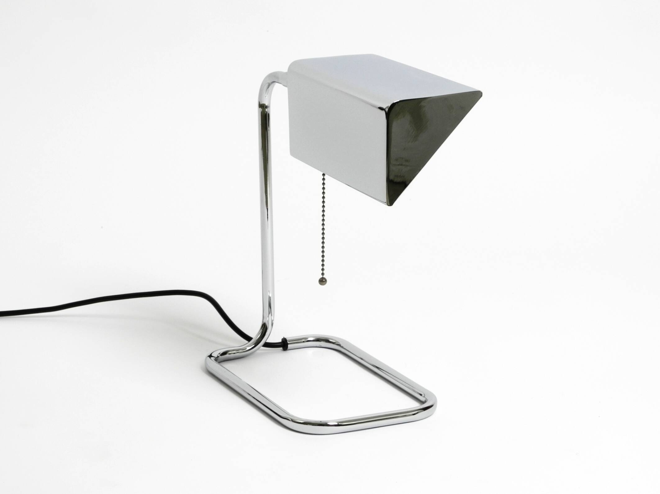 Large original 1980s chrome table lamp by Florian Schulz