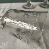 Lot de 4 verres anciens gravés et soufflés