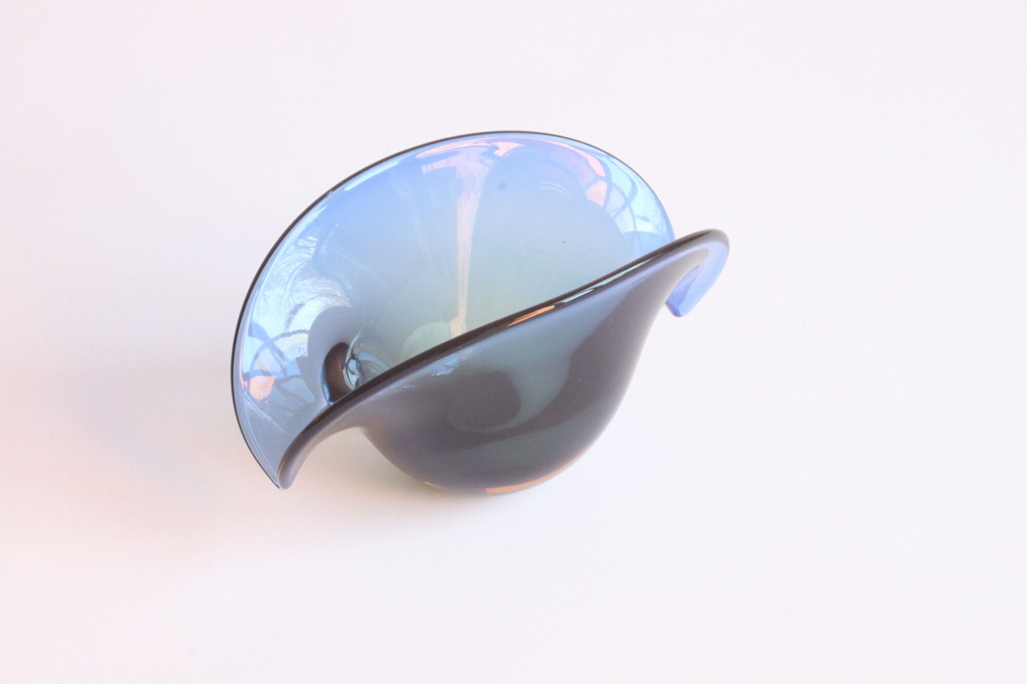 Seguso Dalla Venezia double base trinket bowl, Murano 1950s.