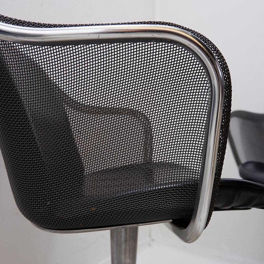 Set of 4 swivel armchairs "Iuta" by Antonio Citterio for B&B Italia