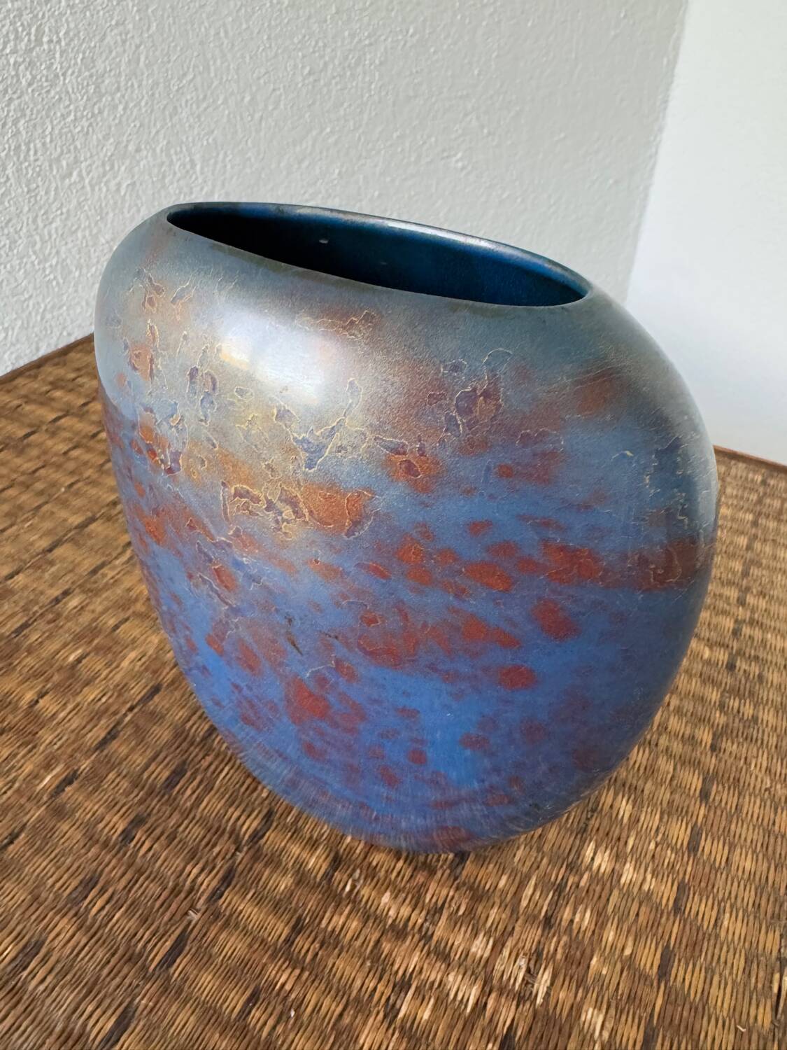 Small Art Deco powdered ceramic vase