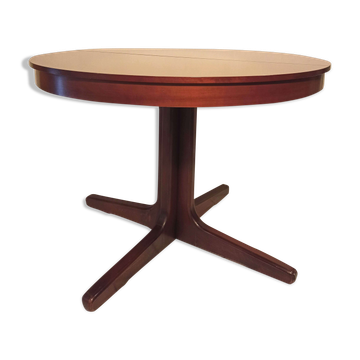 Vintage round mahogany table with central base