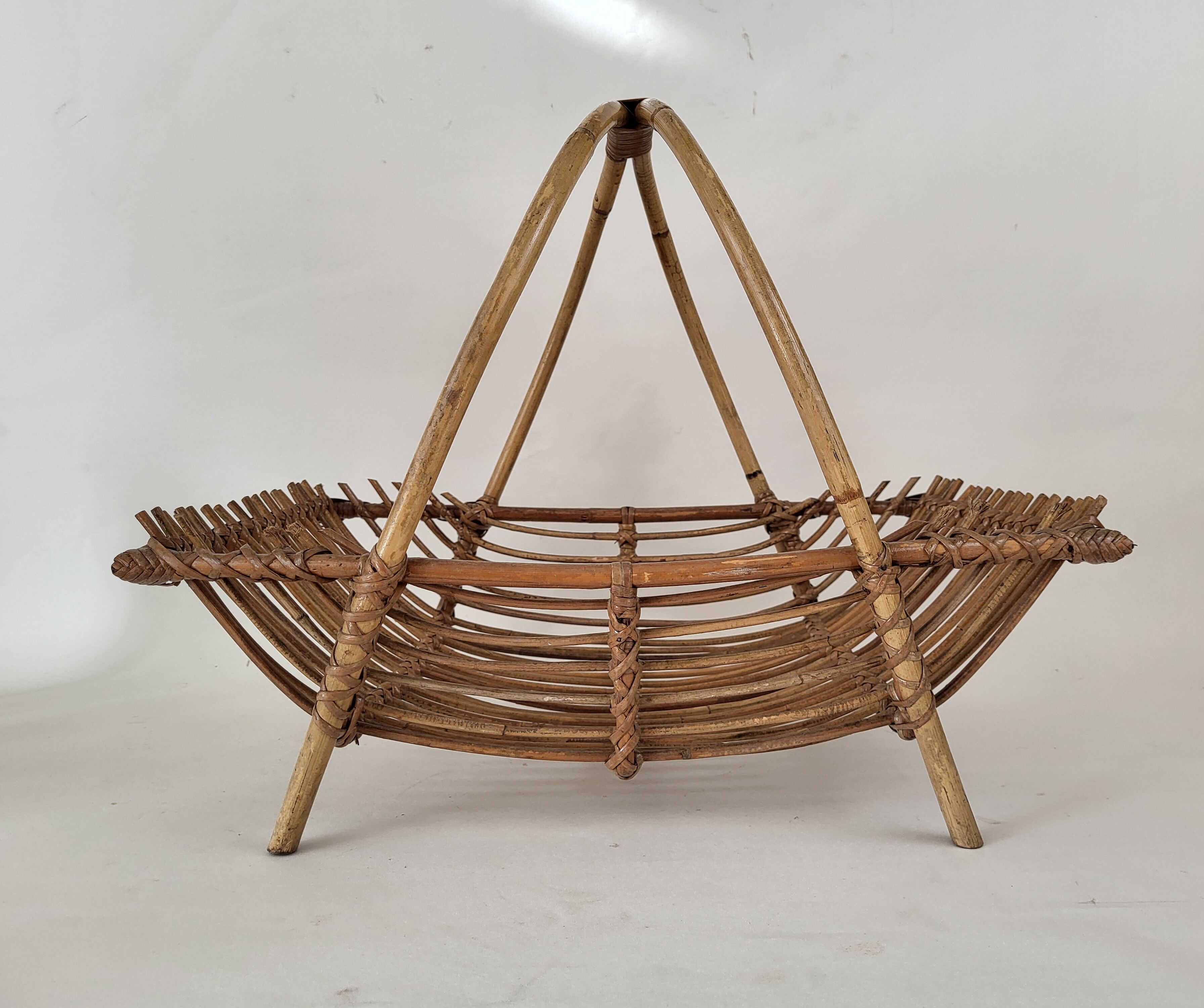 Basket newspaper holder rattan magazines