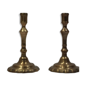 Paire de bougeoirs en bronze