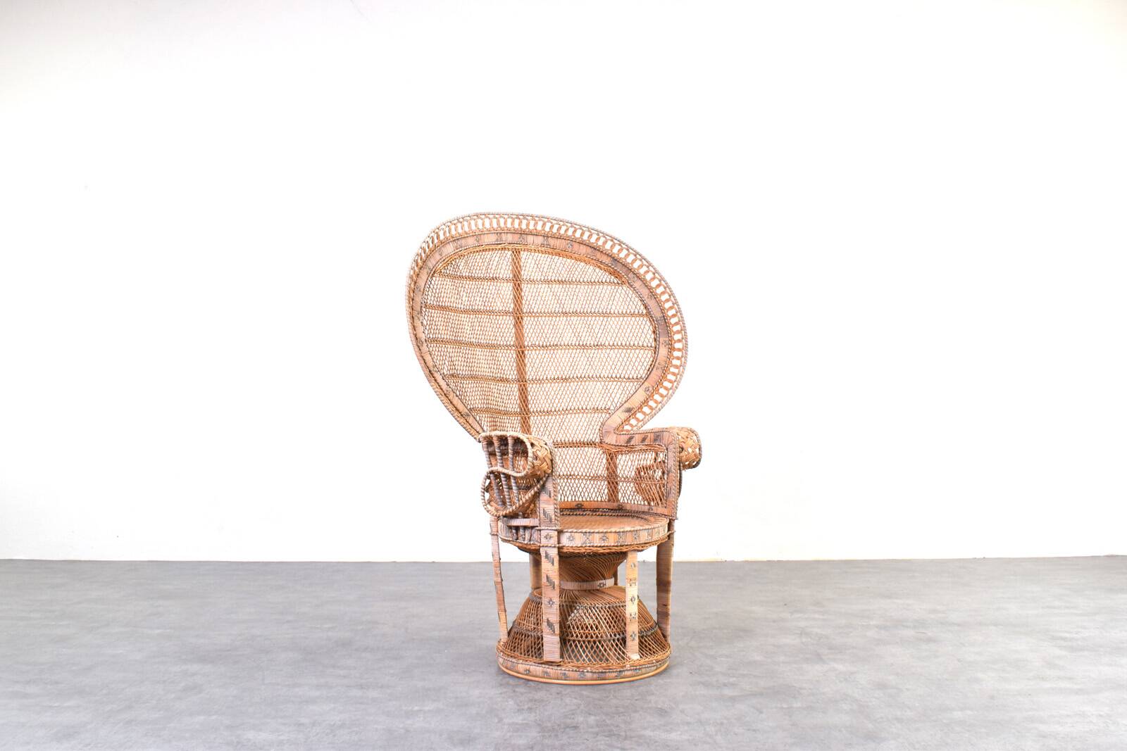 Mid-Century Wicker Peacock Emmanuelle Chair from Kok Maison, 1970s