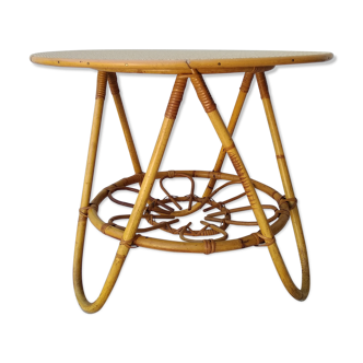 Rattan round coffee table