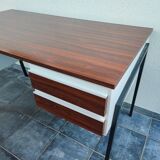 Minimalist formica desk