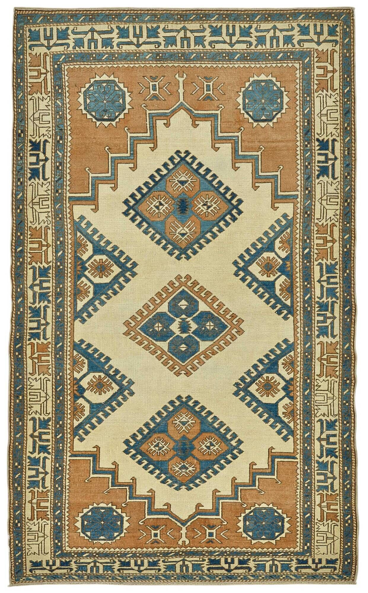 Turkish Vintage Anatolian Rug 134 cm x 214 cm