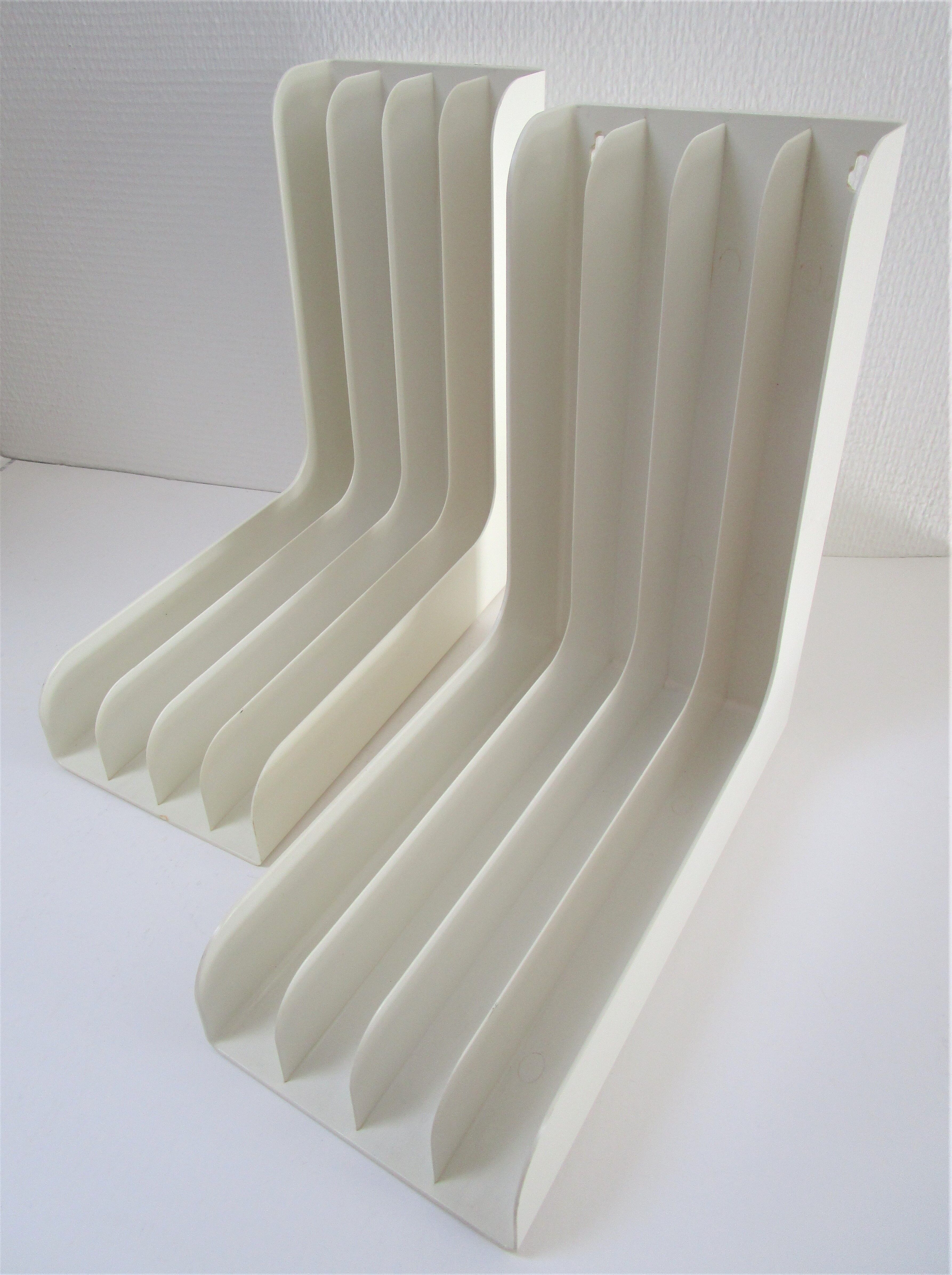 Pair of range white vinyl records vintage 70s