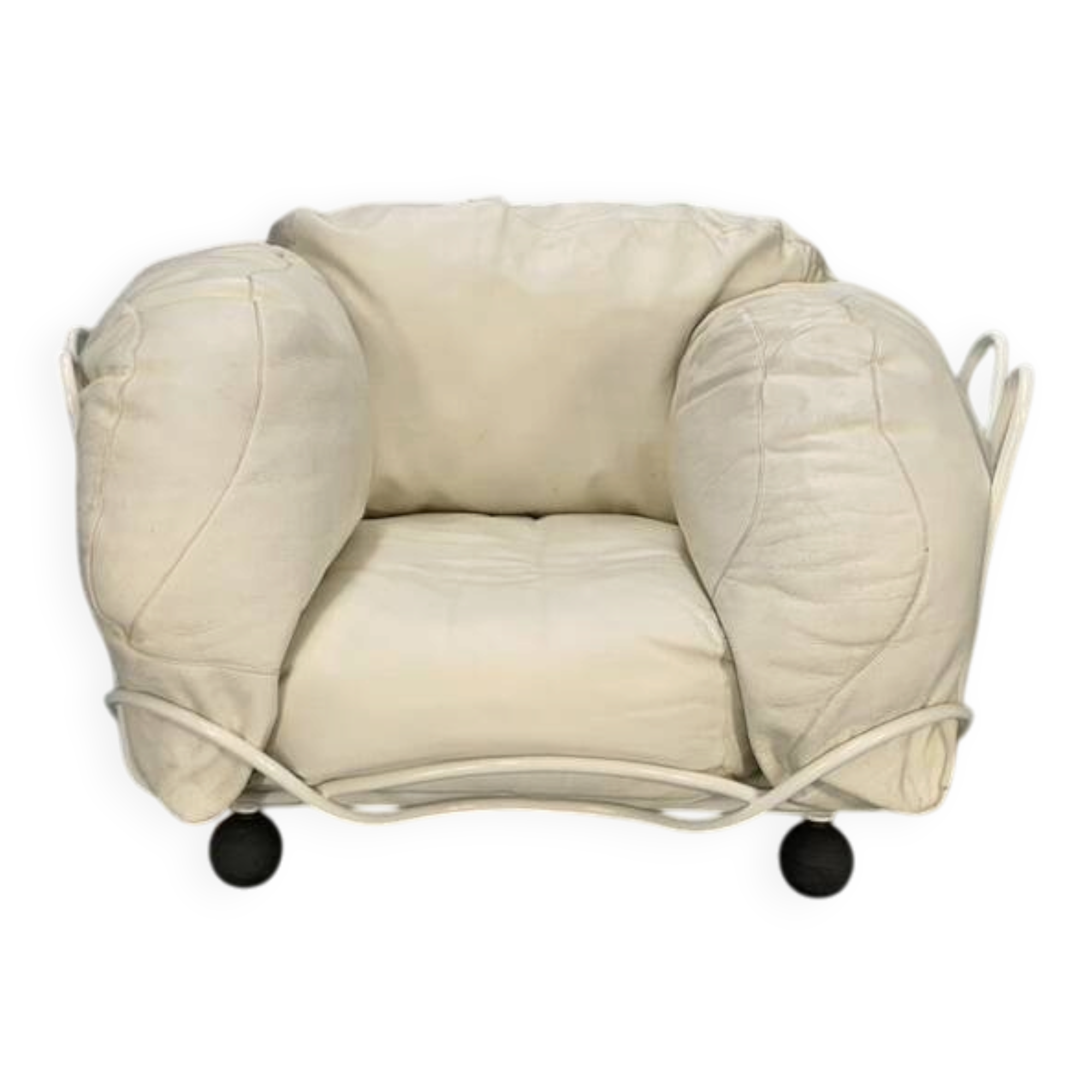 Edra Corbeille Armchair – In ivory white leather