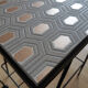 Table d'appoint avec lampe