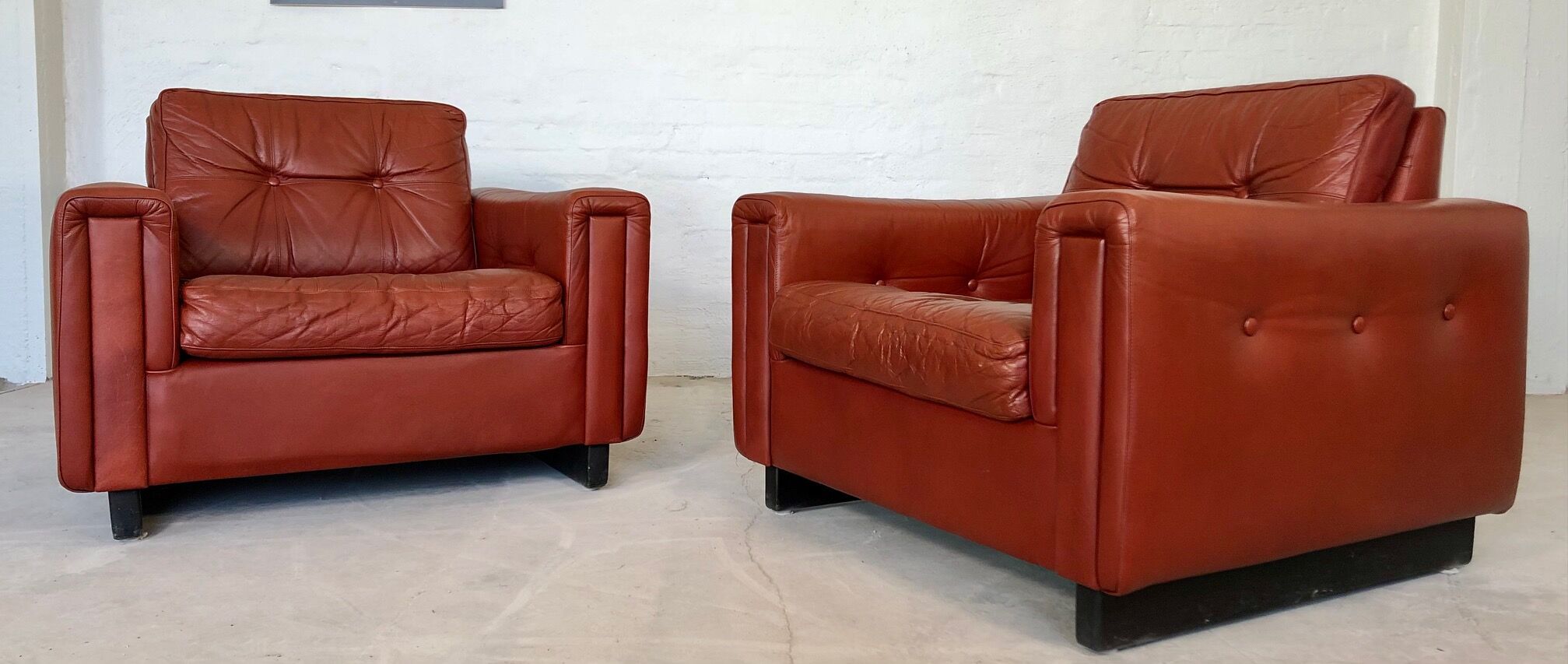 Vintage danish mid century cognac leather lounge chairs 1970,s