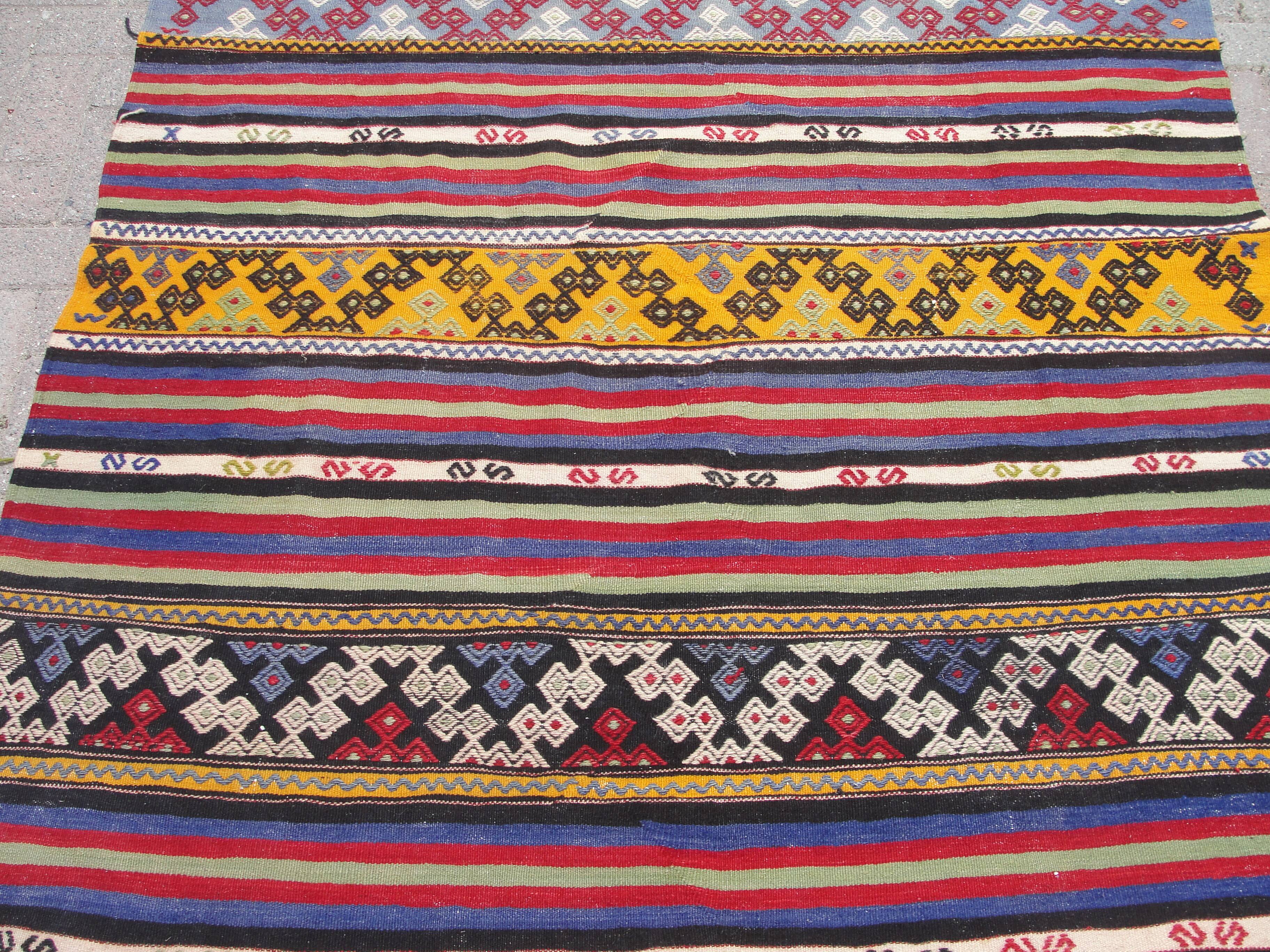 Handmade area kilim rugs for livingroom