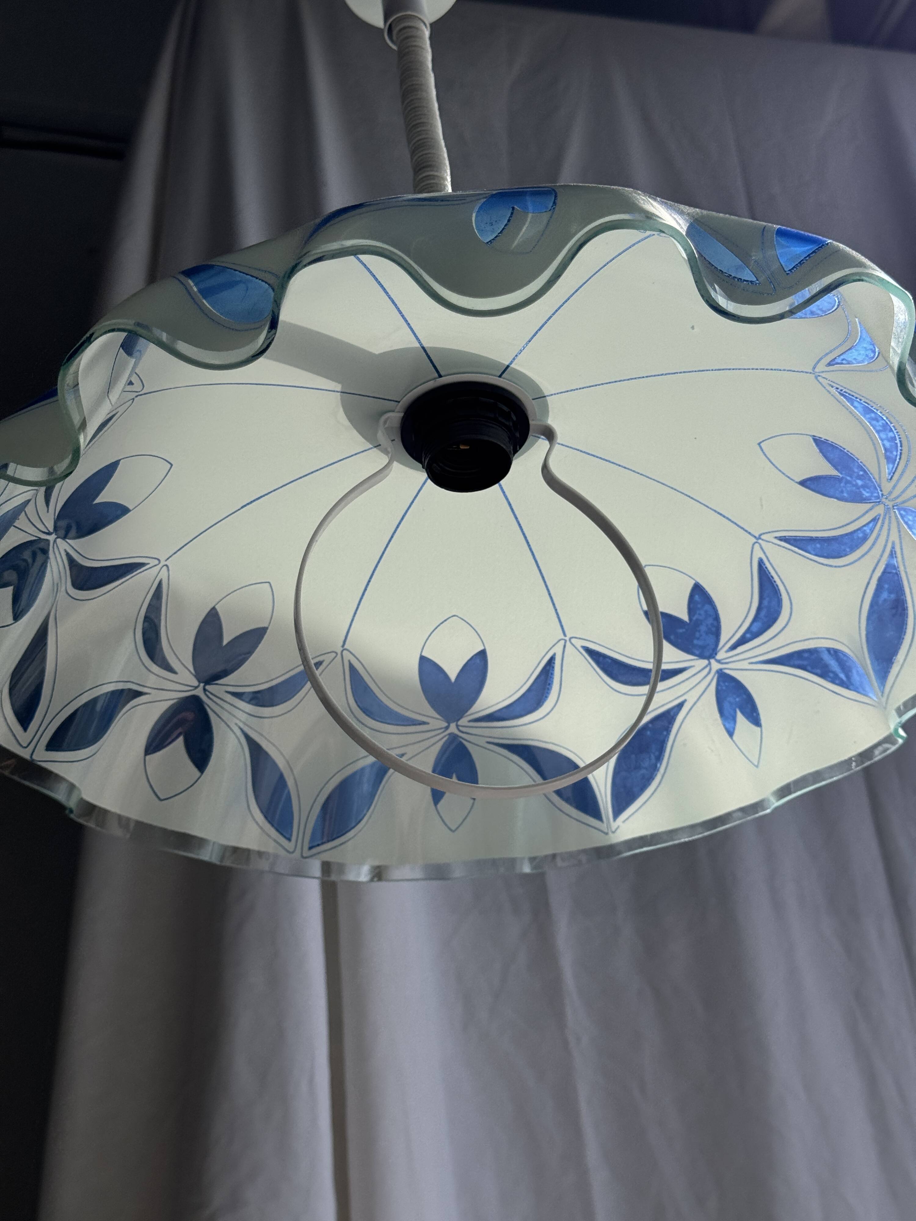 Vintage suspension in white and blue glass with wavy edge D46 H53