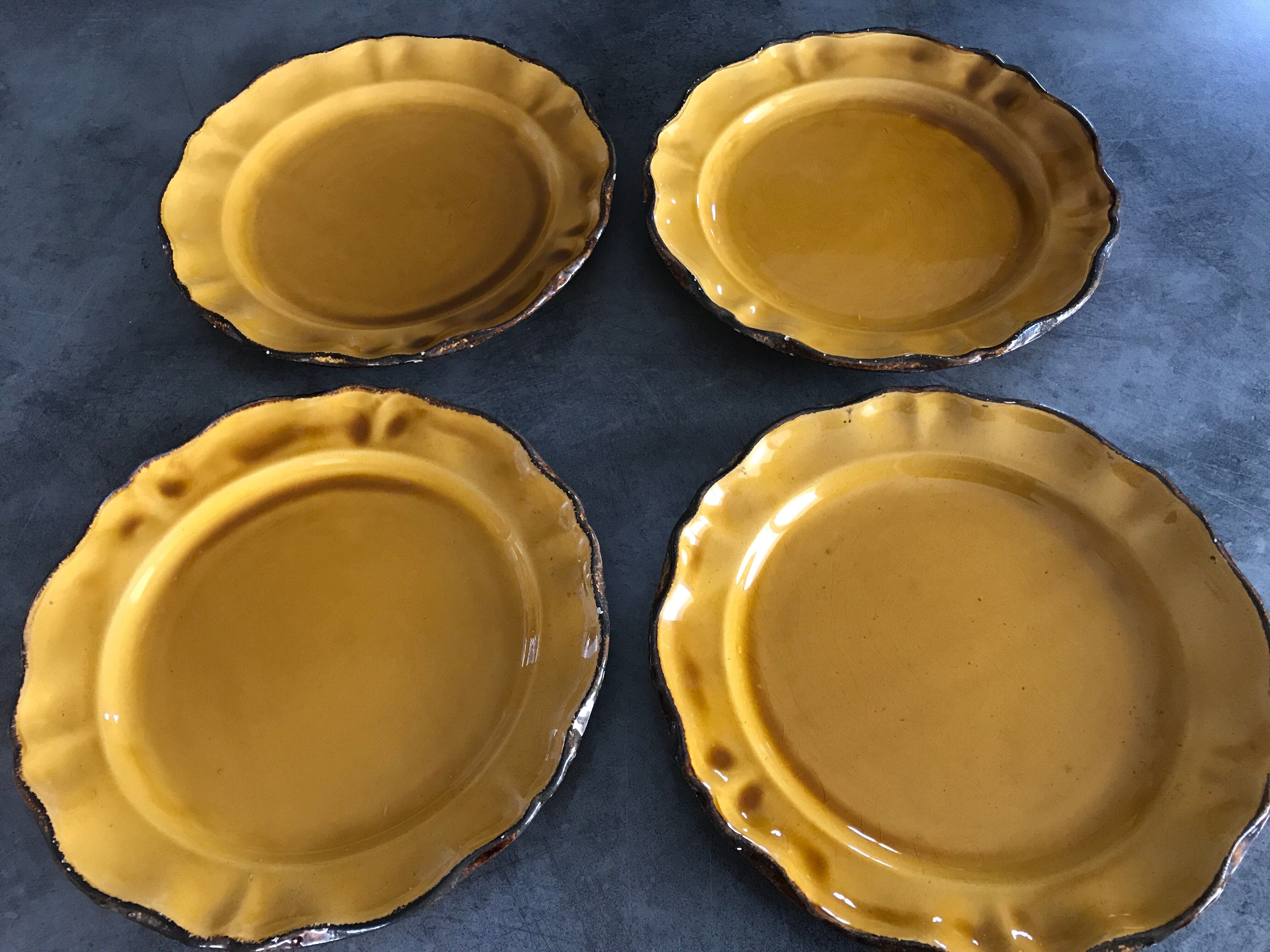 Set of 4 plates in earthenware of haute provence made yellow handmade 24.5 cm