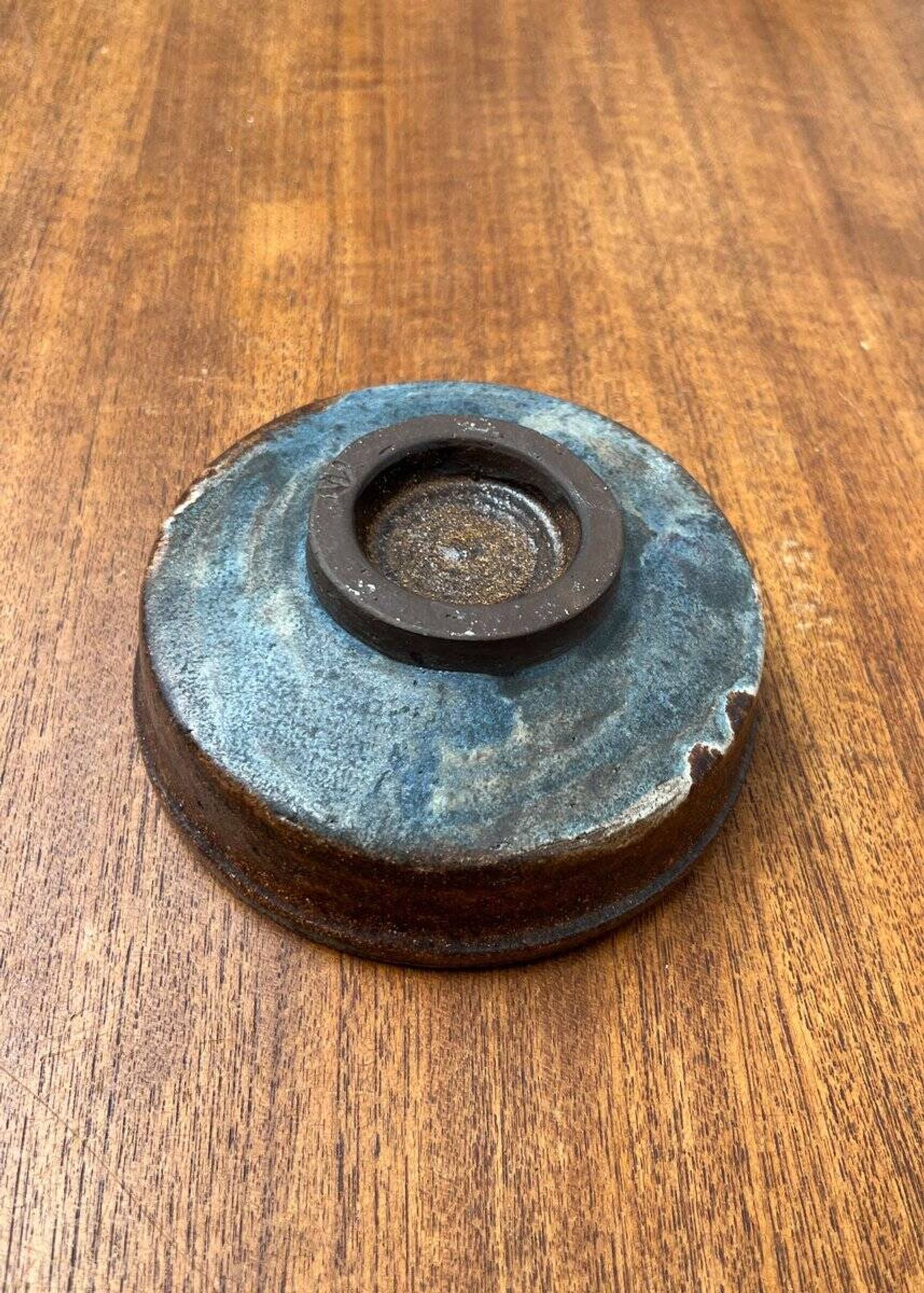 Mid-century German studio pottery bowl by Volker Ellwanger, 1960s.