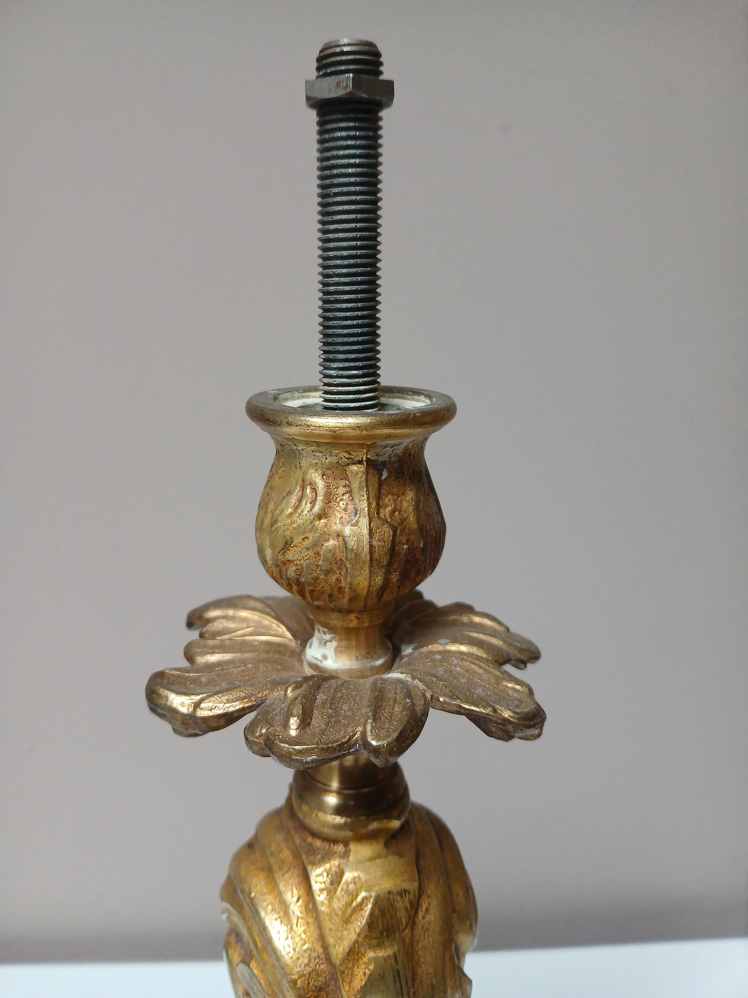 Bronze lamp base, rocaille and voluptuous decor