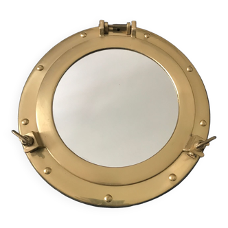 Porthole mirror