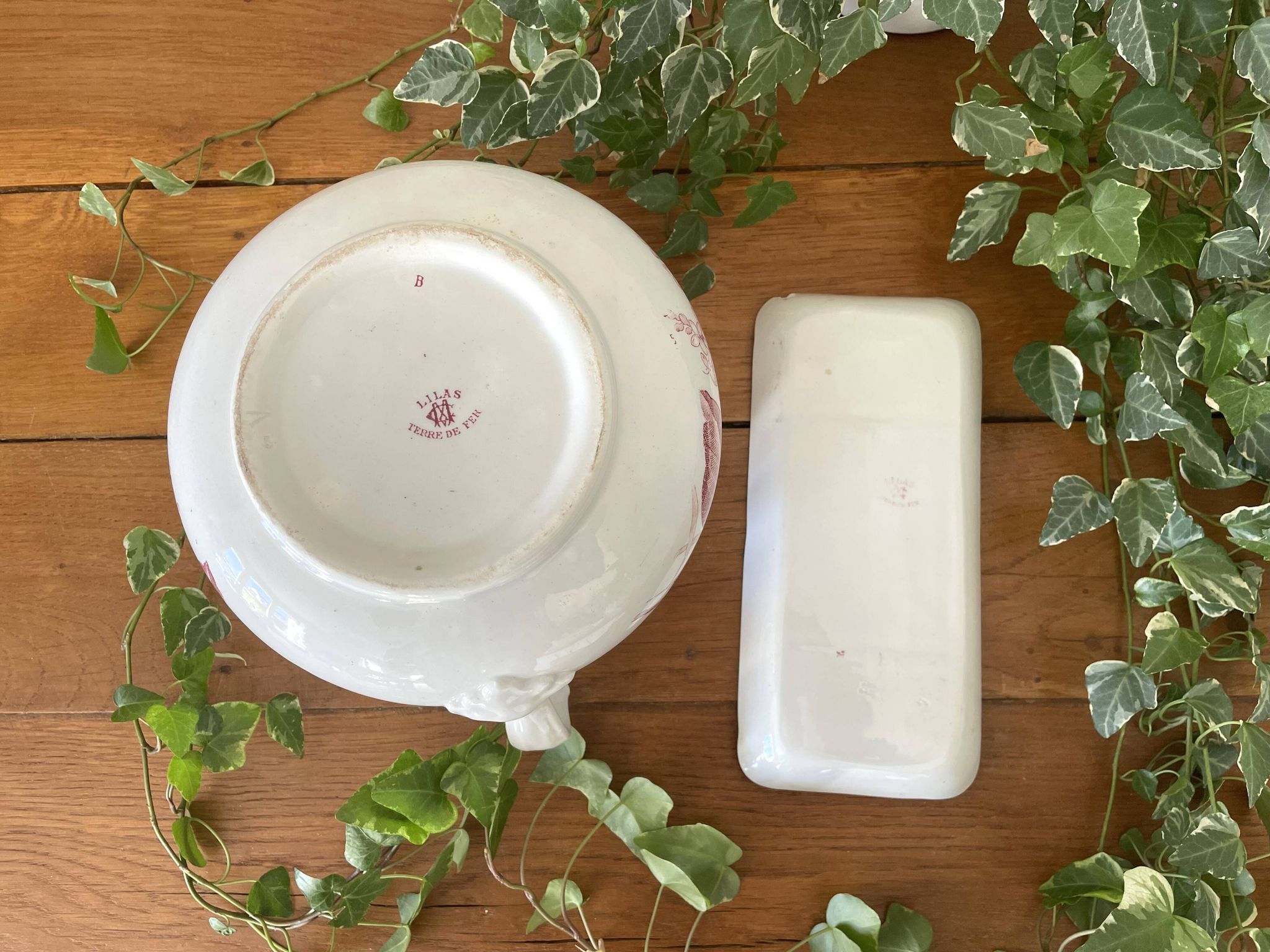 Antique earthenware jug & brush holders from Creil & Montereau