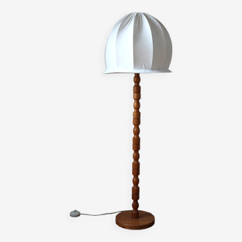 Sculpture floor lamp