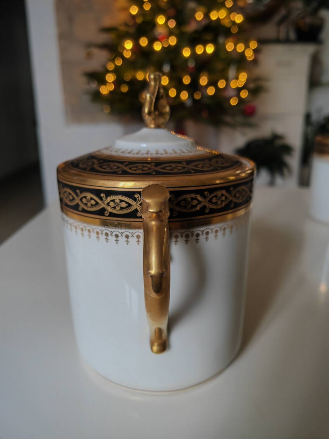 Chabrol and Poirier sugar box