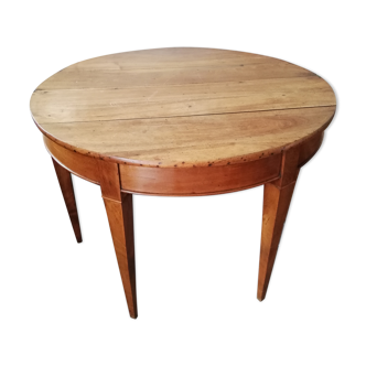Half moon flap table