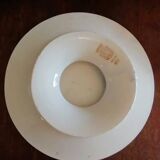 Round peedouche dish in Gien earthenware, birds and orange and black berries