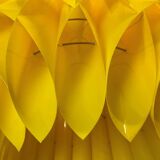 Lampe moderne en acrylique jaune du milieu du siècle
