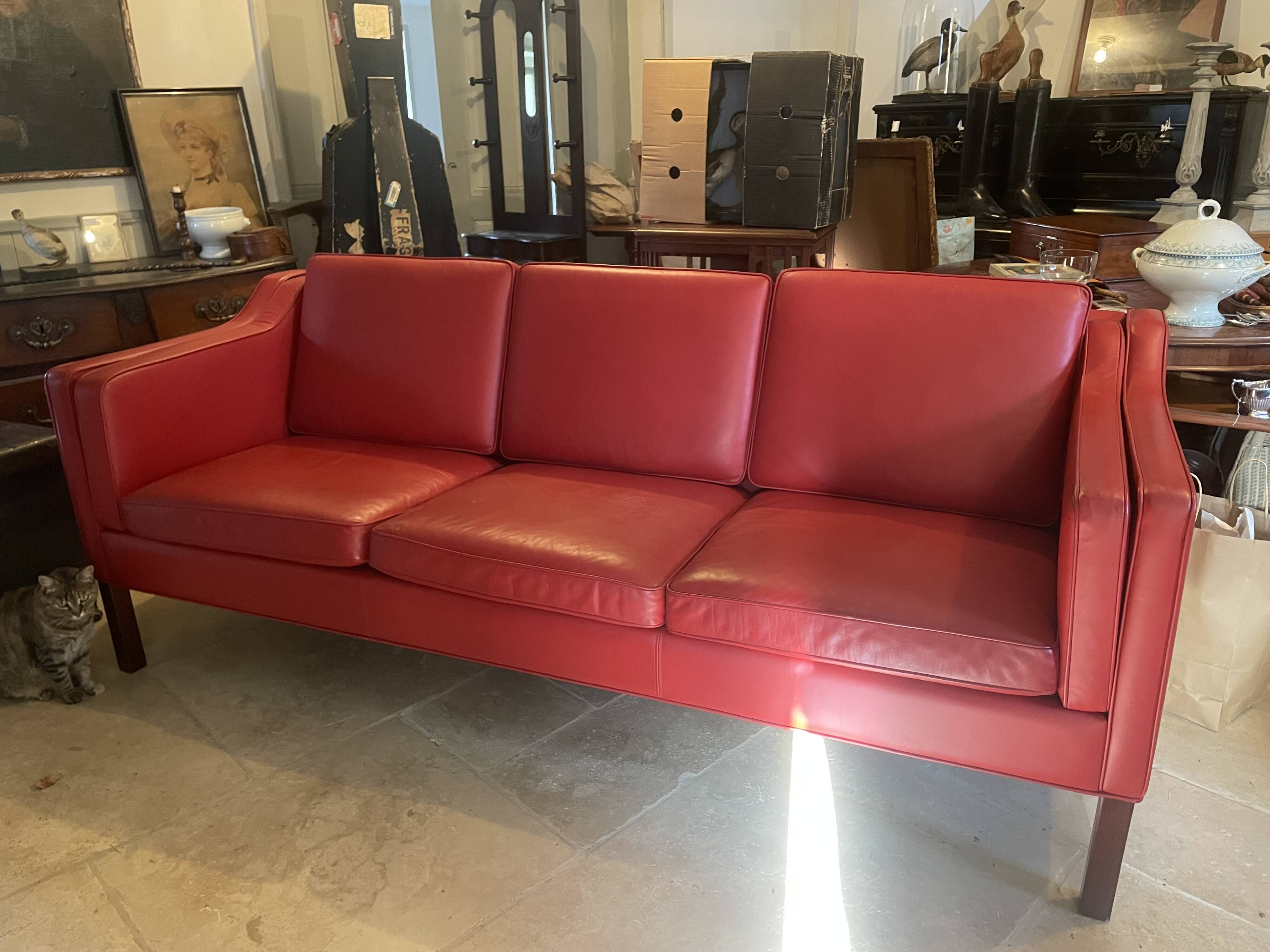 Rare red HURUP Møbelfabrik sofa from the 70s Scandinavian era
