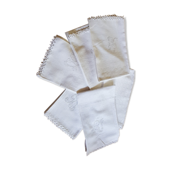 Toilet towels