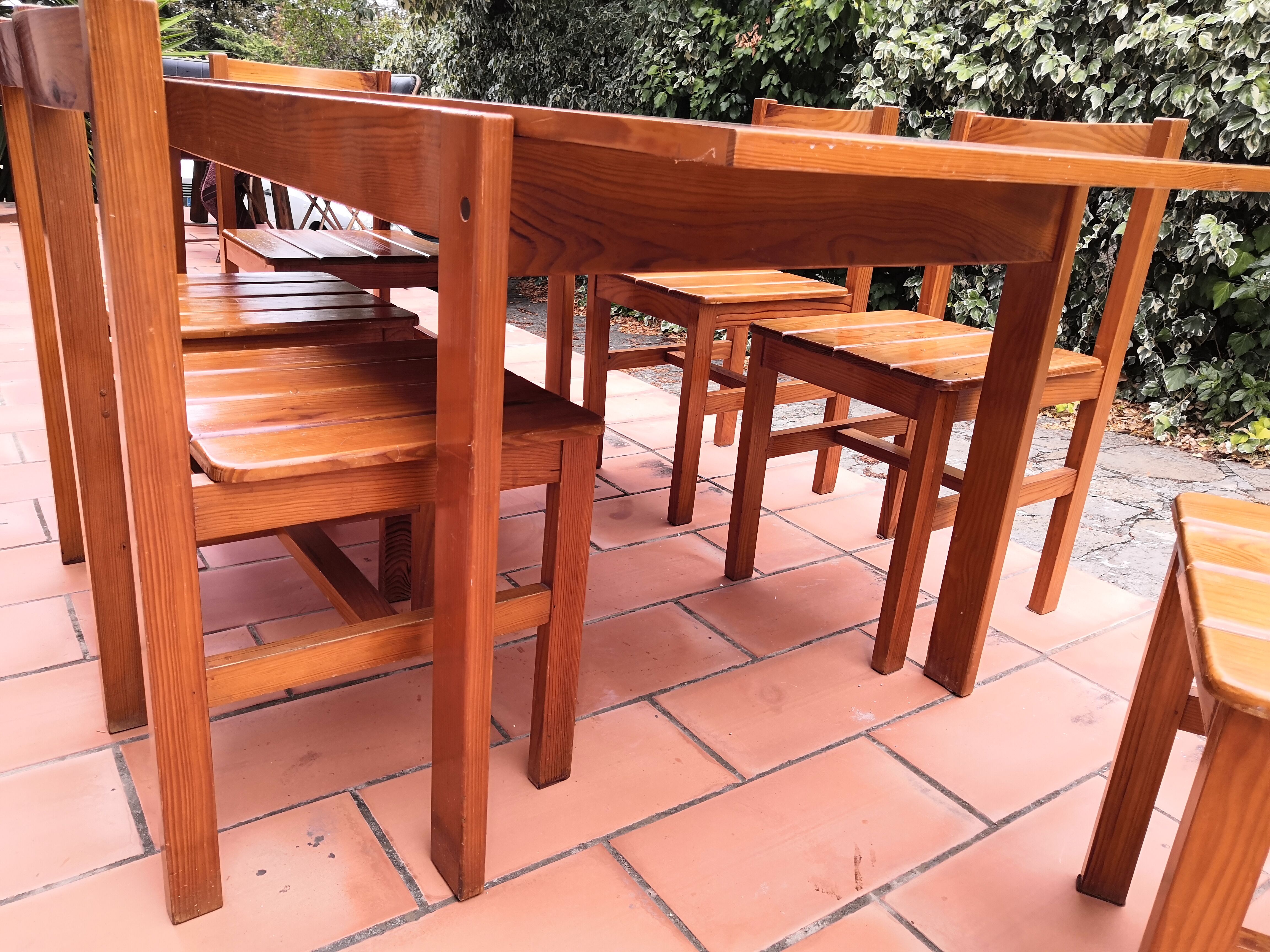 Table & 6 chaises en pin massif Années 80