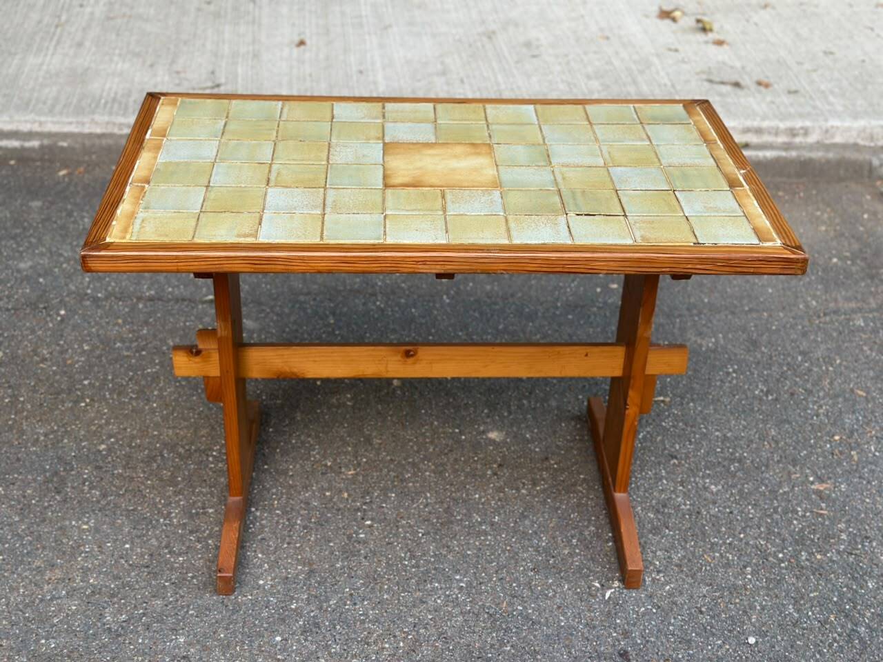 Brutalist kitchen/dining table in solid pine & ceramic (112x67 cm) 1