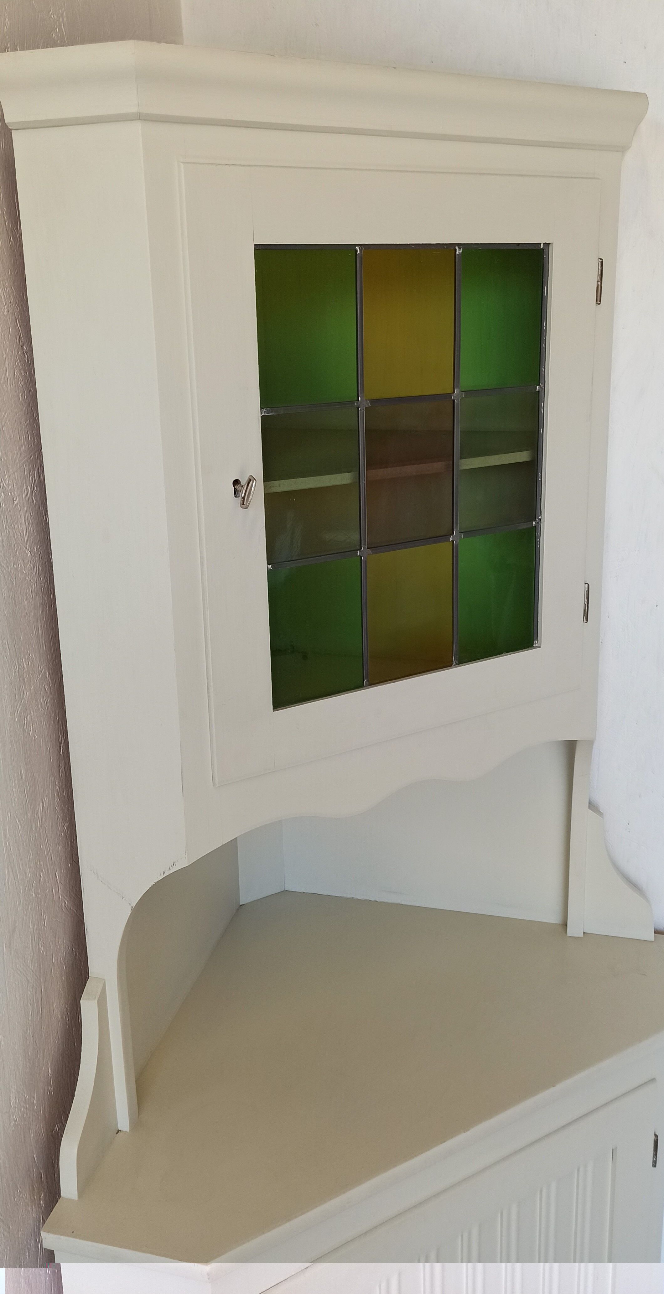 Armoire d’angle blanche Suède années 70
