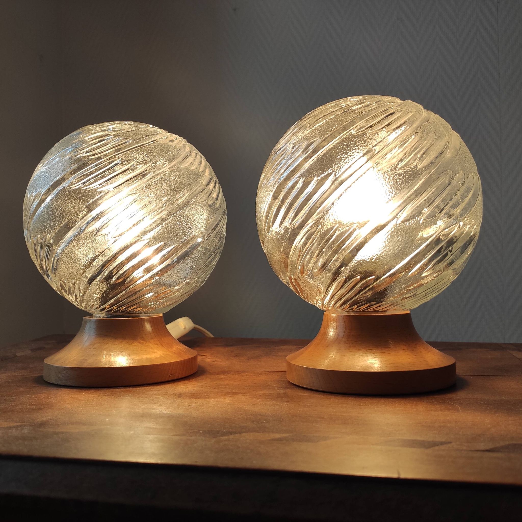 Pair of vintage 1990s globe lamps