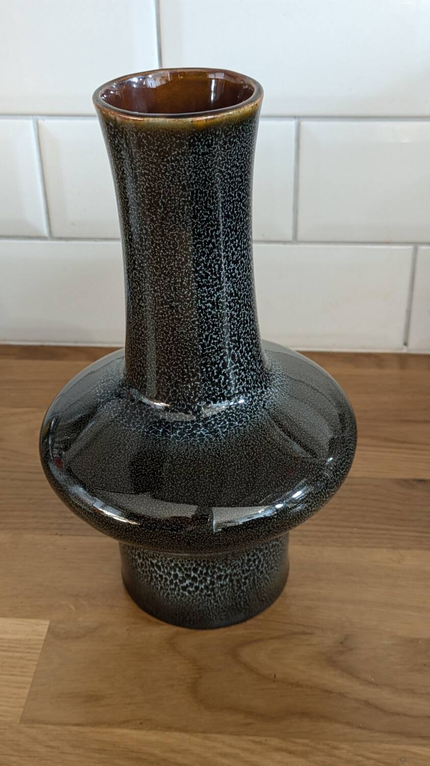 Mirostowice vase from the 60s / black ceramic design art deco