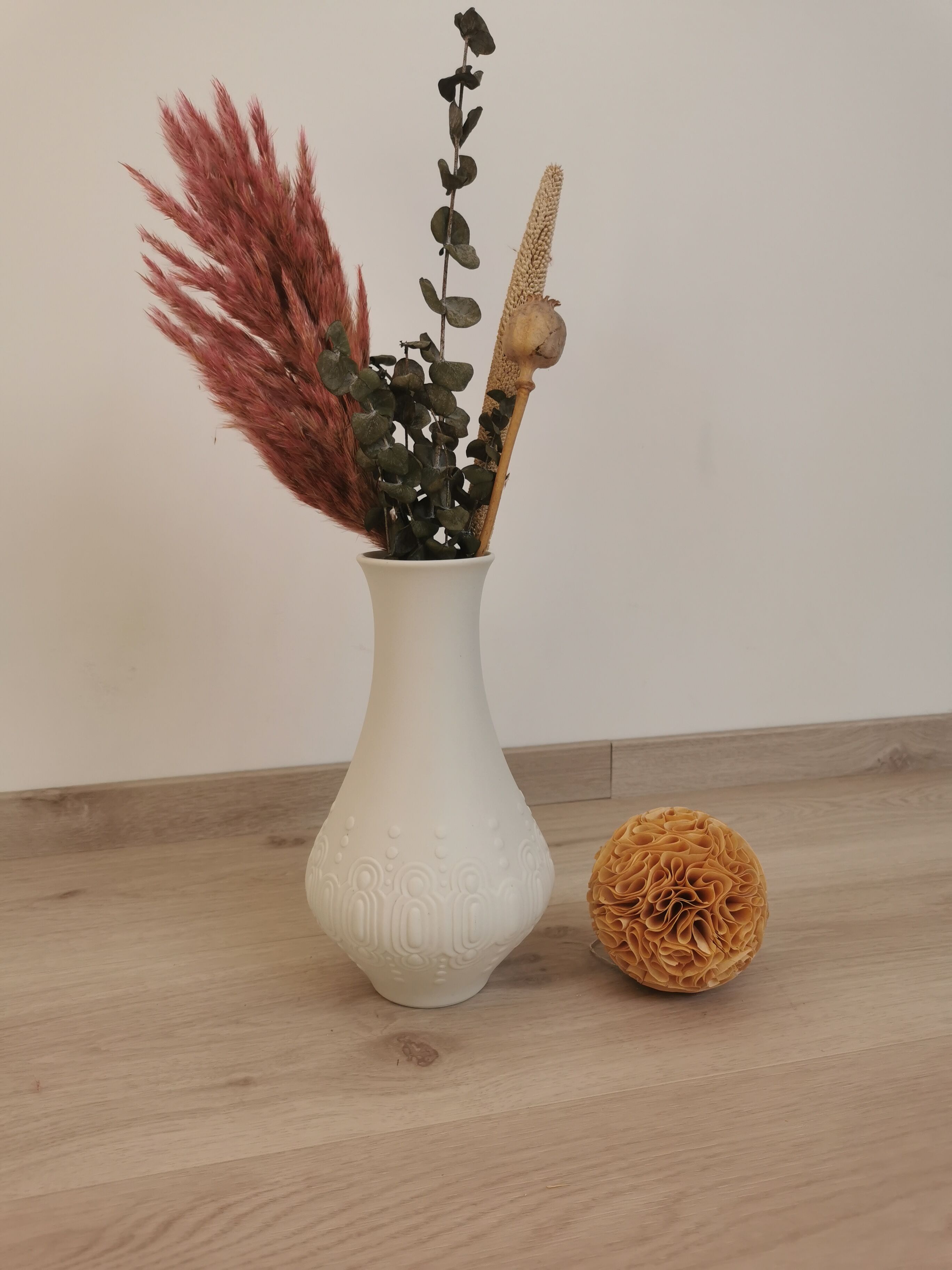 Vase biscuit Bavaria WGermany Seltmann