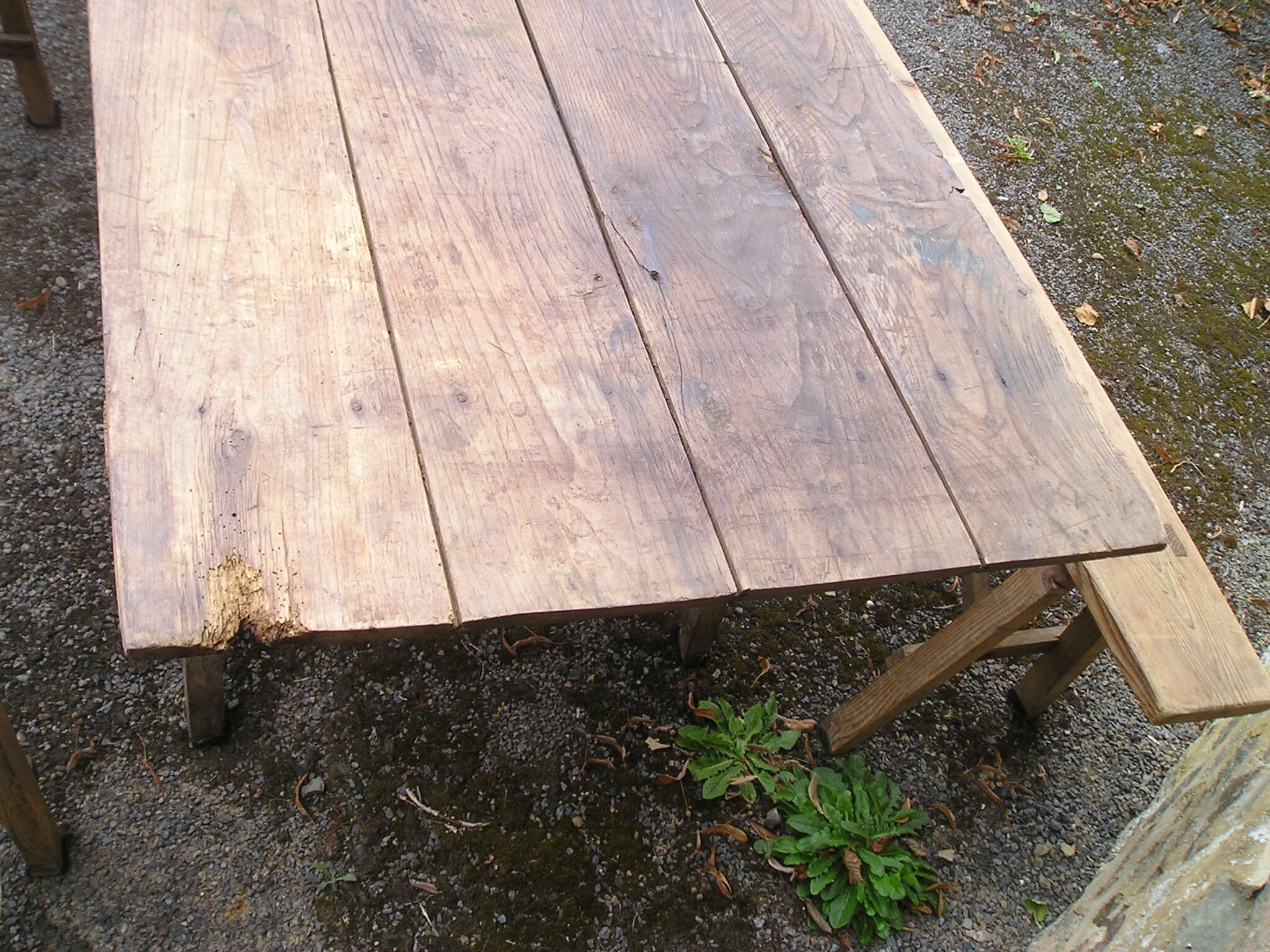 Rustic tray table with 2 trestles and 2 benches