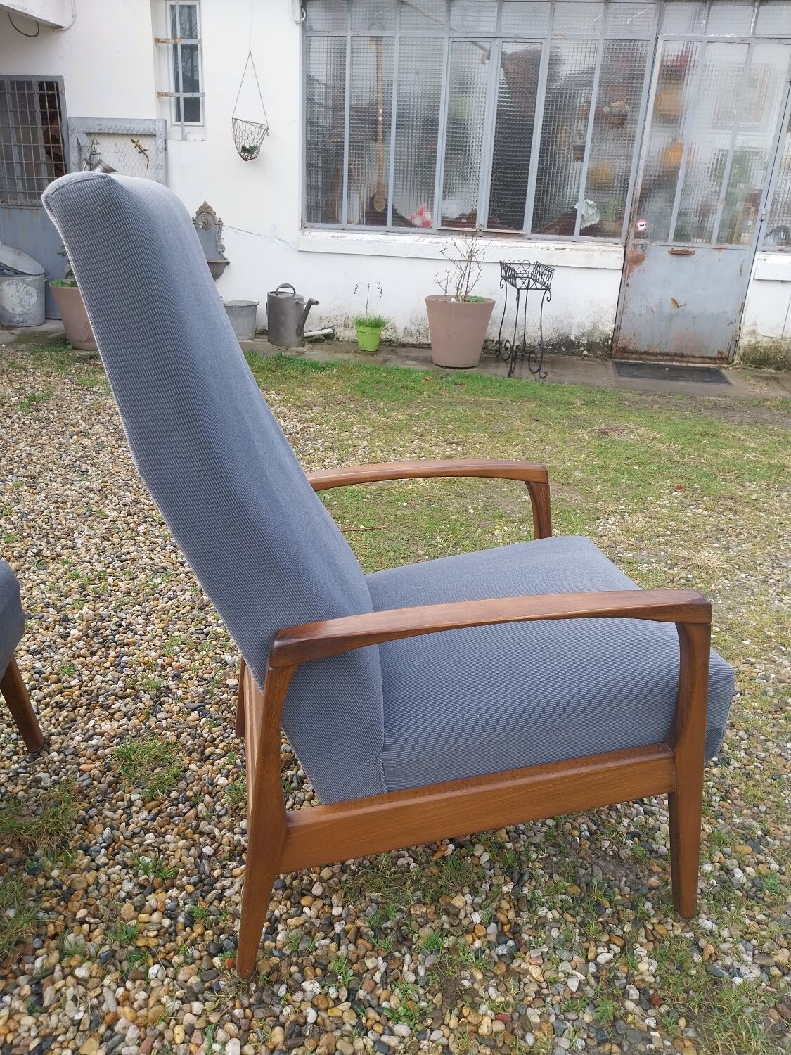 Scandinavian chaise longue armchair