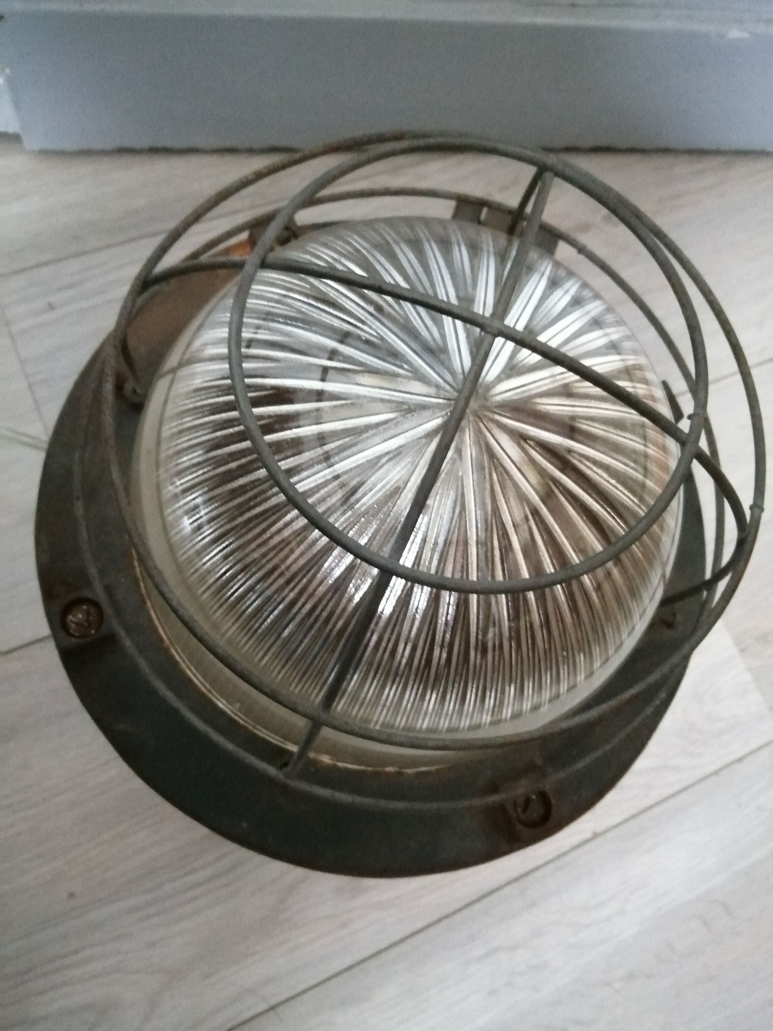 Lampe industrielle