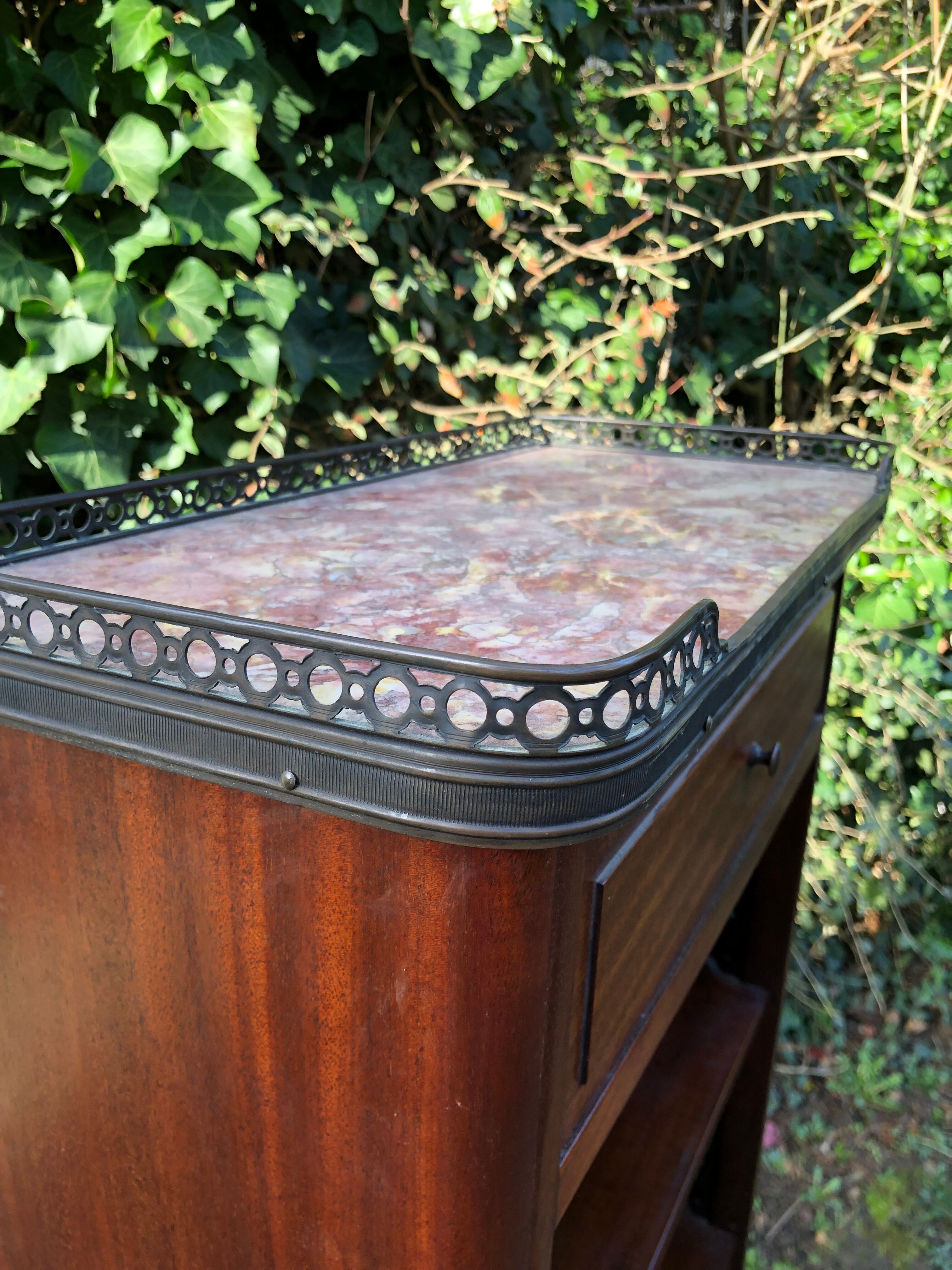 Pair of bibus libraries