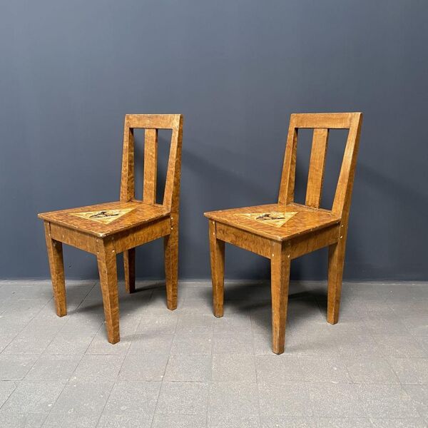 Ensemble de 2 chaises suédoises peintes