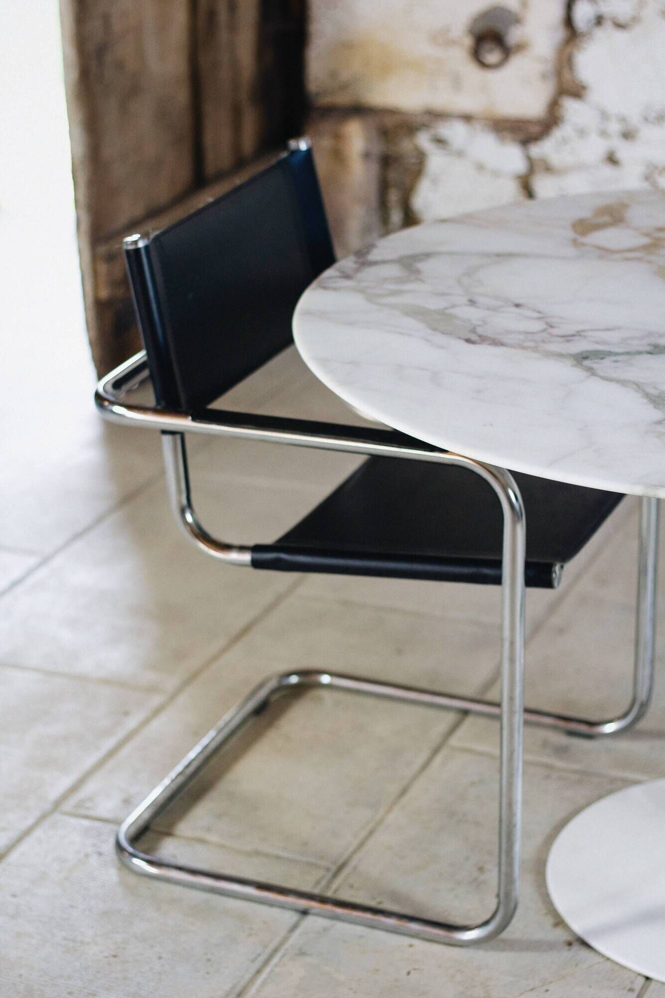 Marble tulip table by Eero Saarinen for Knoll International, 1970