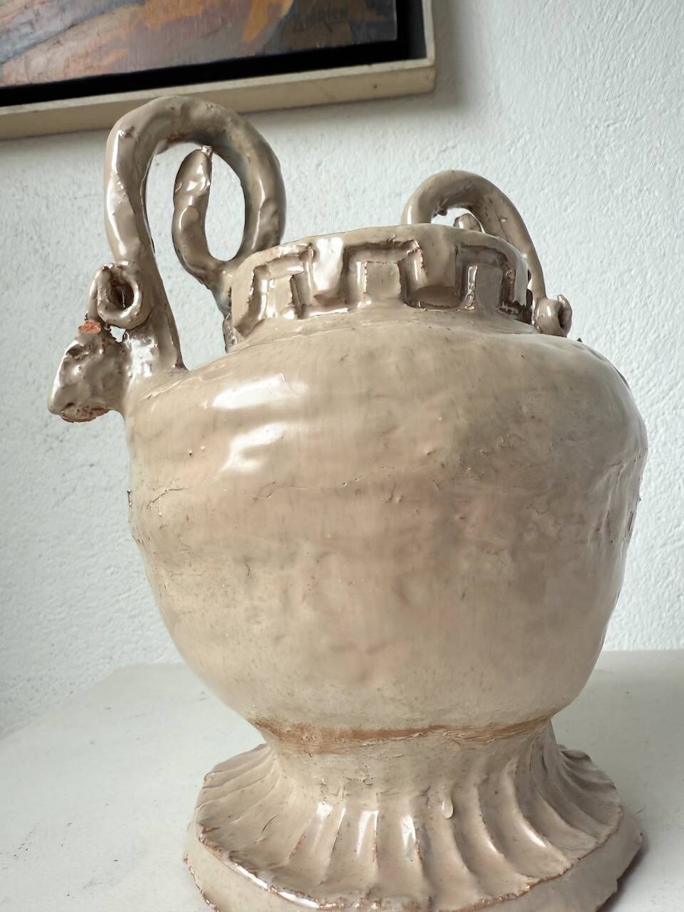 Ceramic bowl with ram heads
