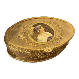 Metal jewelry box 1900