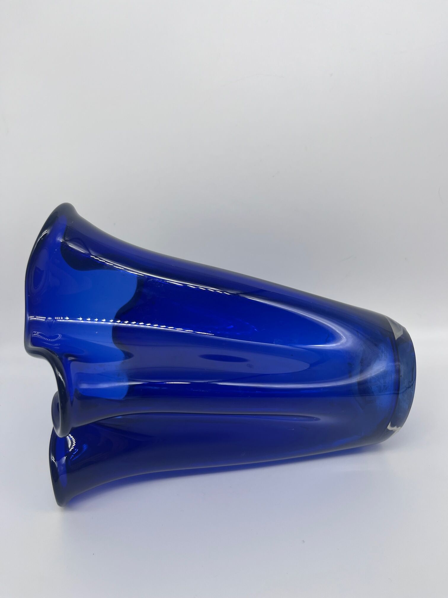 Handkerchief vase 80s