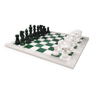 jeu d’échecs vert et blanc des années 1970 en albâtre de Volterra fait à la main en Italie
