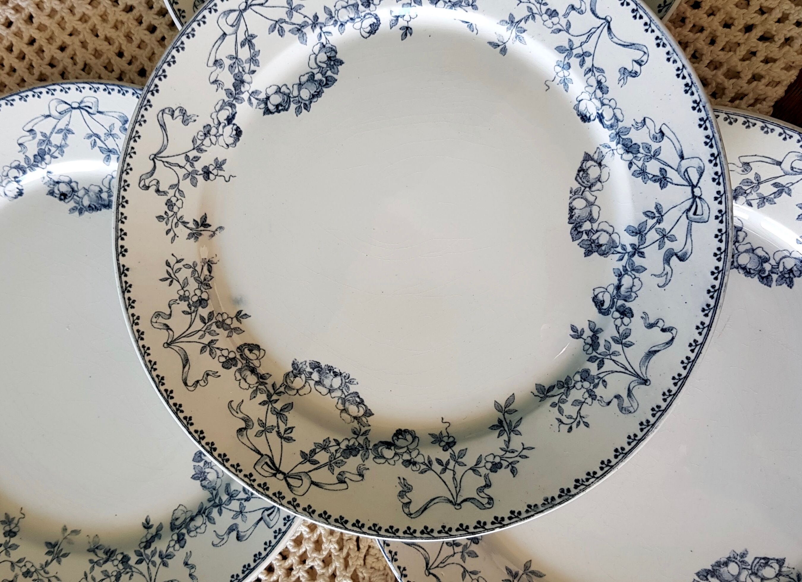 Set of 4 flat plates Model Mozart Sarreguemines