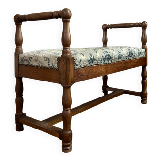 Louis XIII style bench in natural wood of the nineteenth century