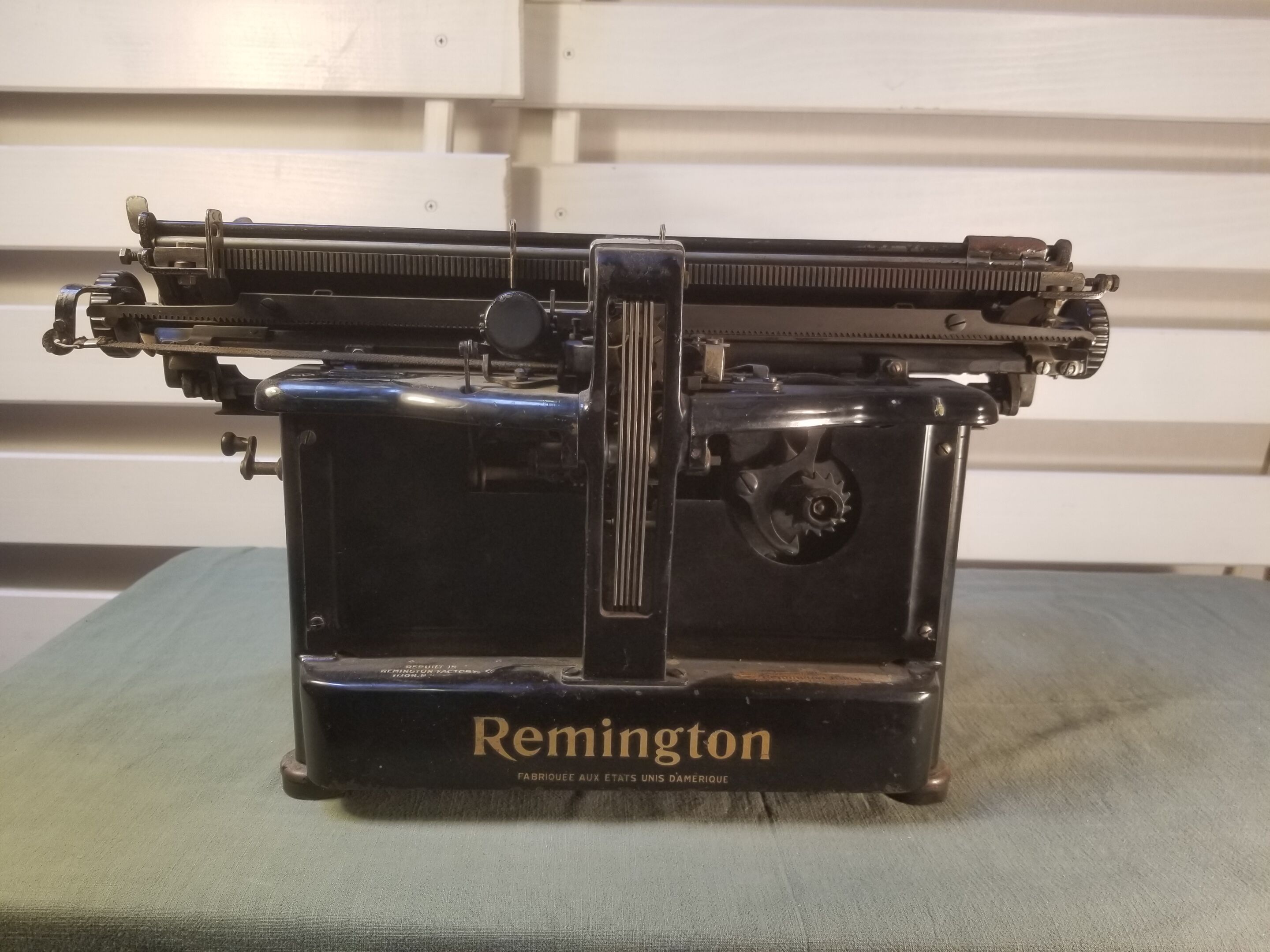 Remington 16 mechanical typewriter - 30s