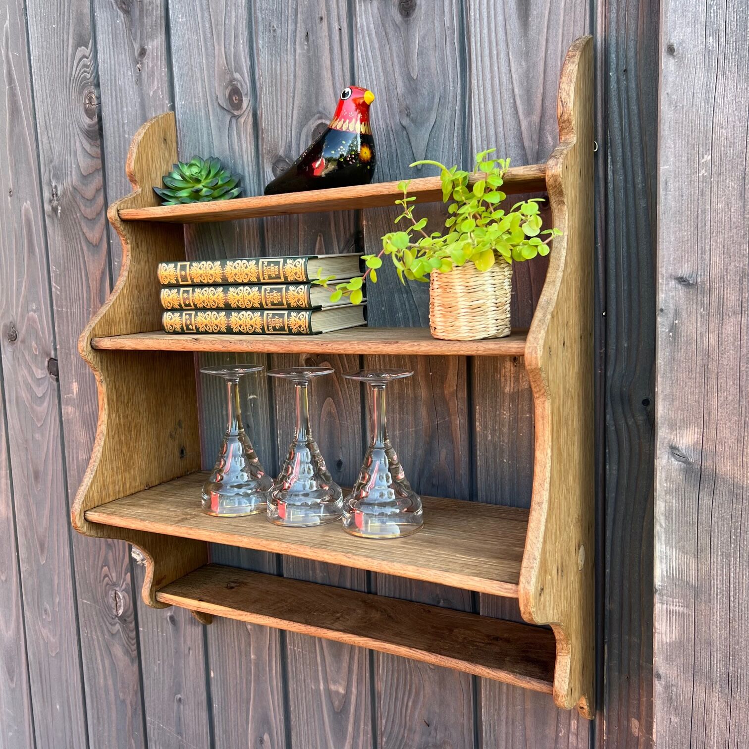 Artisanal shelf in raw wood